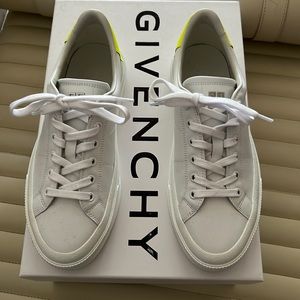 NIB Givenchy ‘City’ Sneaker white/yellow